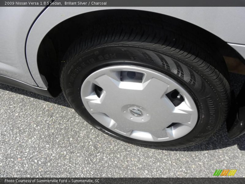 Brillant Silver / Charcoal 2009 Nissan Versa 1.8 S Sedan