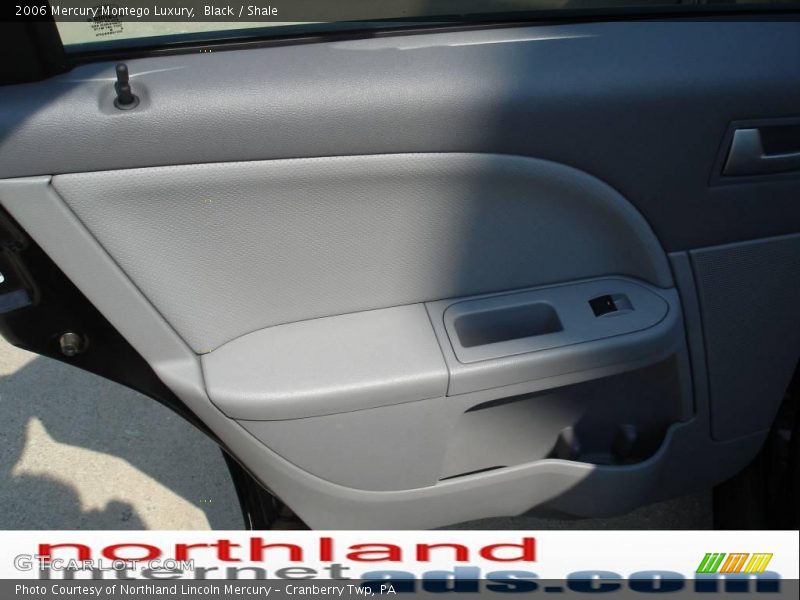 Black / Shale 2006 Mercury Montego Luxury