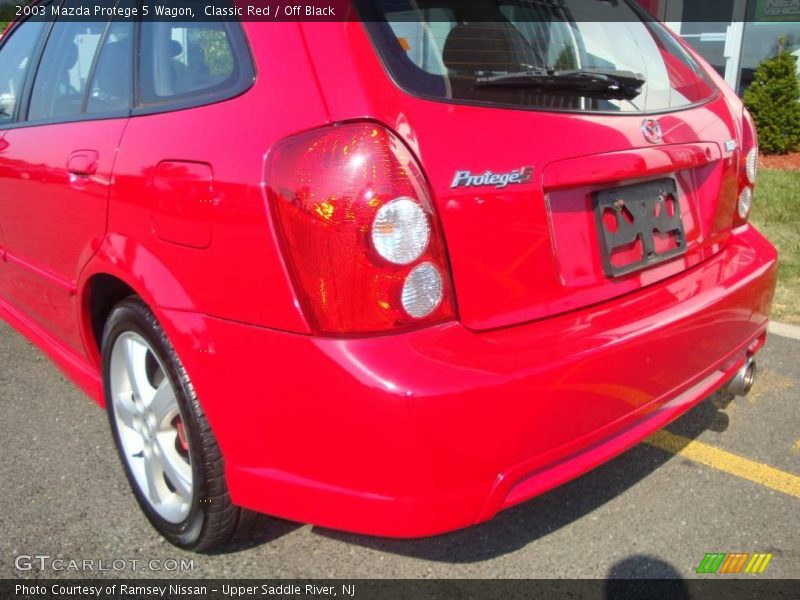 Classic Red / Off Black 2003 Mazda Protege 5 Wagon