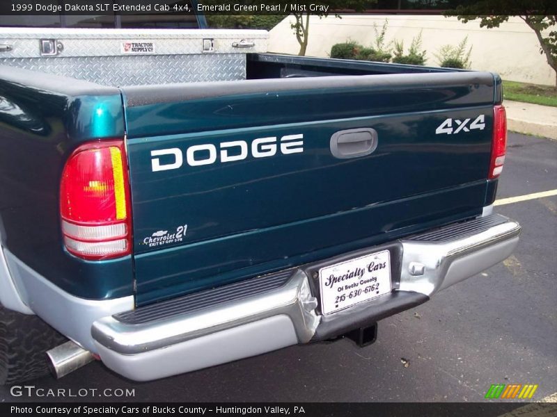 Emerald Green Pearl / Mist Gray 1999 Dodge Dakota SLT Extended Cab 4x4
