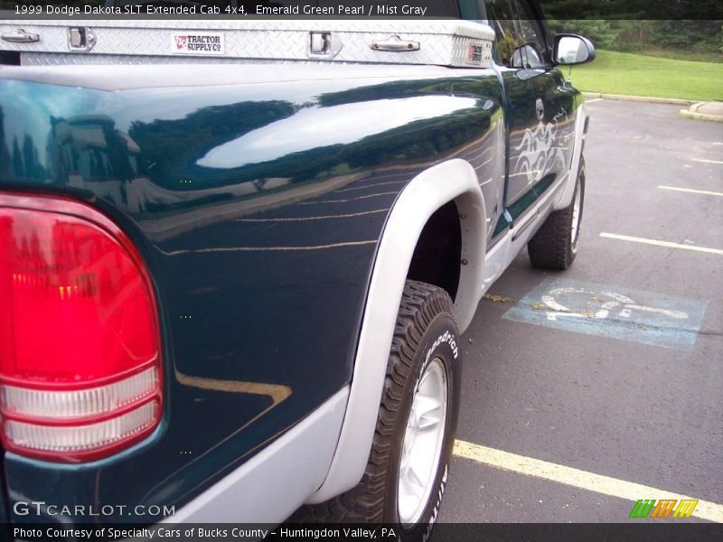 Emerald Green Pearl / Mist Gray 1999 Dodge Dakota SLT Extended Cab 4x4