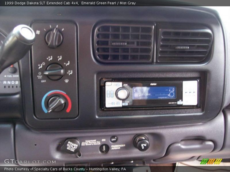 Emerald Green Pearl / Mist Gray 1999 Dodge Dakota SLT Extended Cab 4x4