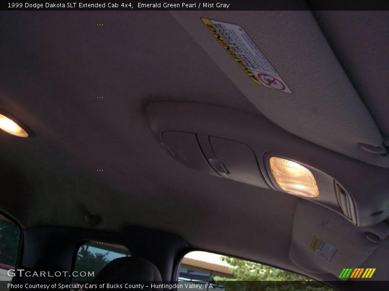 Emerald Green Pearl / Mist Gray 1999 Dodge Dakota SLT Extended Cab 4x4