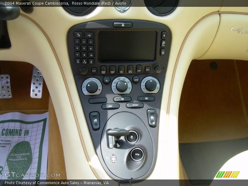 Rosso Mondiale (Red) / Avorio 2004 Maserati Coupe Cambiocorsa