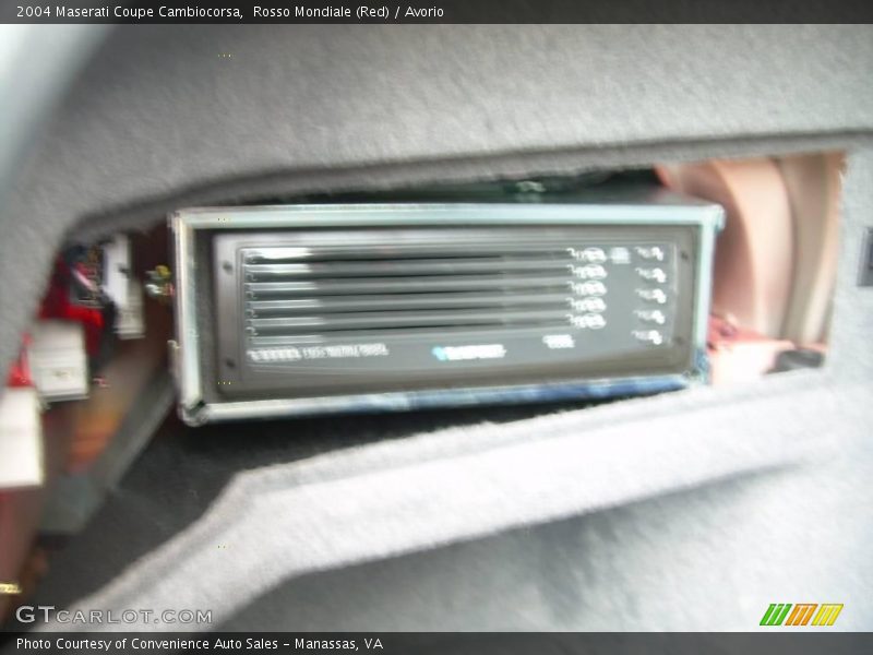Rosso Mondiale (Red) / Avorio 2004 Maserati Coupe Cambiocorsa