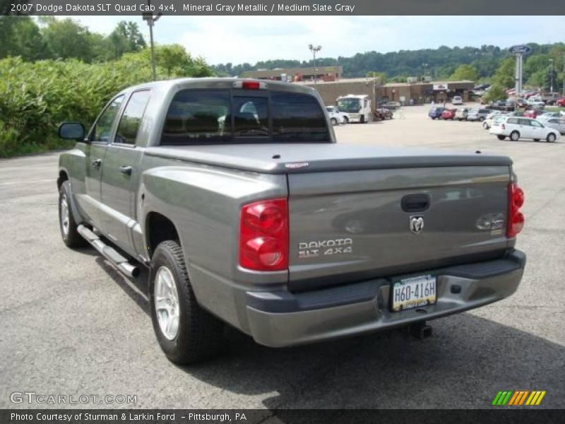 Mineral Gray Metallic / Medium Slate Gray 2007 Dodge Dakota SLT Quad Cab 4x4