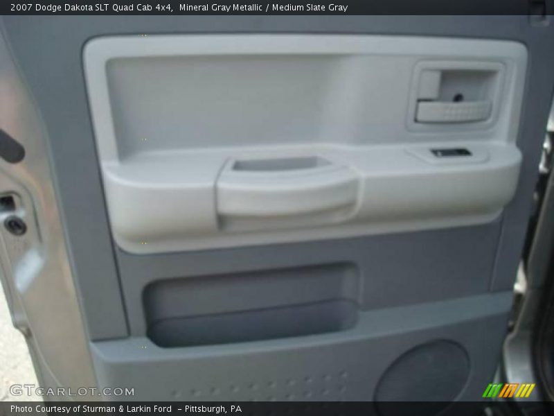 Mineral Gray Metallic / Medium Slate Gray 2007 Dodge Dakota SLT Quad Cab 4x4