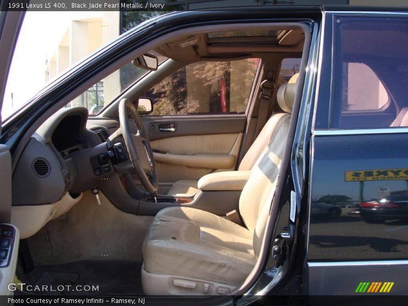 Black Jade Pearl Metallic / Ivory 1991 Lexus LS 400