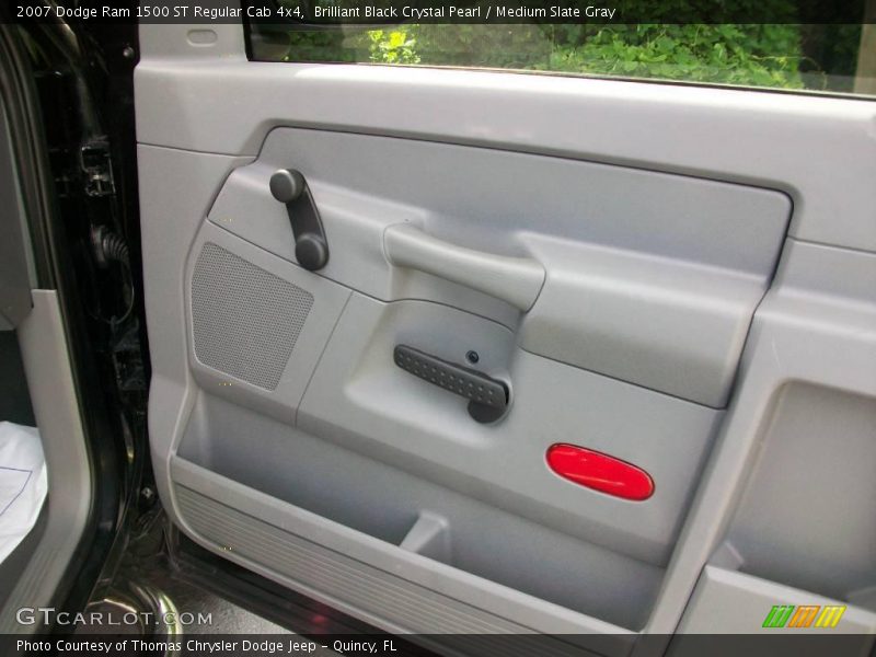 Brilliant Black Crystal Pearl / Medium Slate Gray 2007 Dodge Ram 1500 ST Regular Cab 4x4