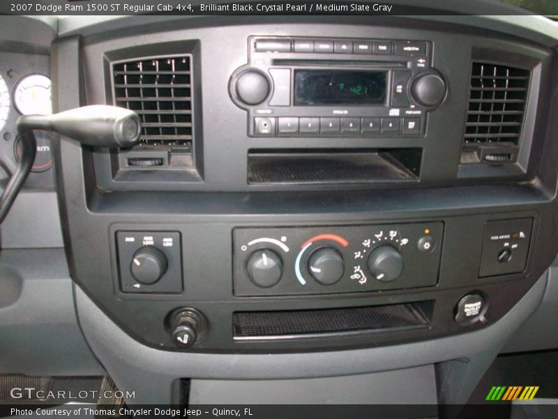 Brilliant Black Crystal Pearl / Medium Slate Gray 2007 Dodge Ram 1500 ST Regular Cab 4x4