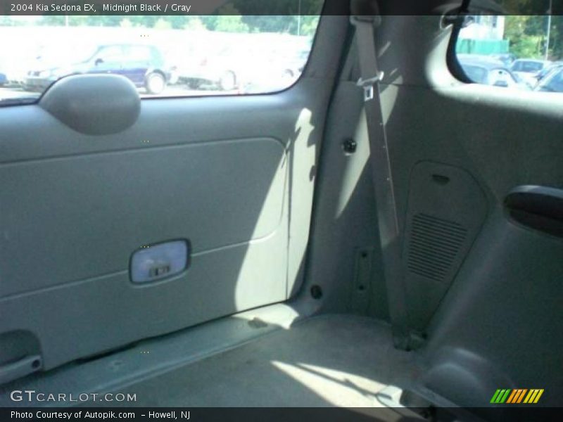 Midnight Black / Gray 2004 Kia Sedona EX