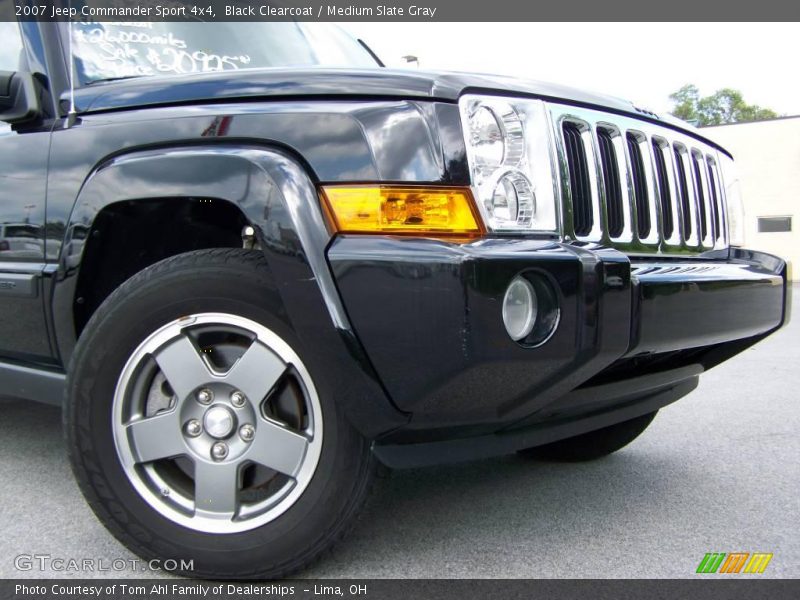 Black Clearcoat / Medium Slate Gray 2007 Jeep Commander Sport 4x4