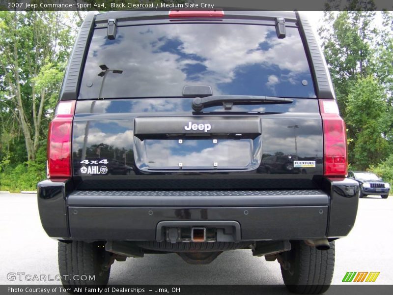 Black Clearcoat / Medium Slate Gray 2007 Jeep Commander Sport 4x4