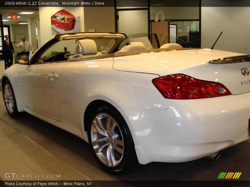 Moonlight White / Stone 2009 Infiniti G 37 Convertible