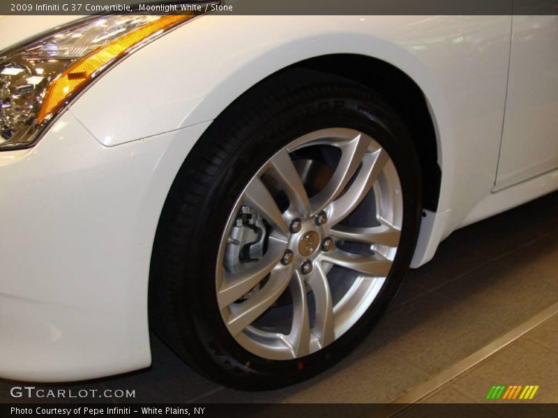 Moonlight White / Stone 2009 Infiniti G 37 Convertible