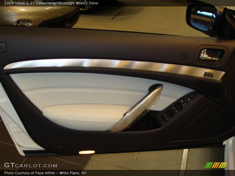 Moonlight White / Stone 2009 Infiniti G 37 Convertible