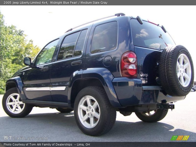 Midnight Blue Pearl / Medium Slate Gray 2005 Jeep Liberty Limited 4x4