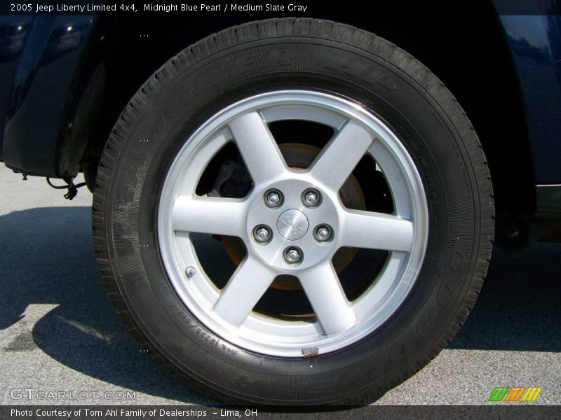 Midnight Blue Pearl / Medium Slate Gray 2005 Jeep Liberty Limited 4x4