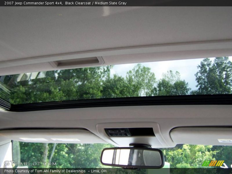 Black Clearcoat / Medium Slate Gray 2007 Jeep Commander Sport 4x4