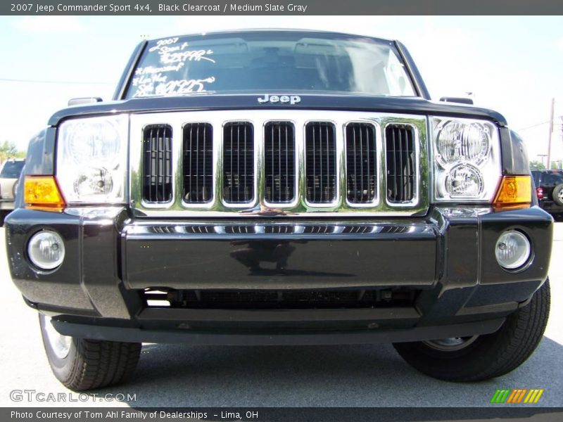 Black Clearcoat / Medium Slate Gray 2007 Jeep Commander Sport 4x4