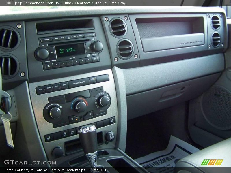 Black Clearcoat / Medium Slate Gray 2007 Jeep Commander Sport 4x4