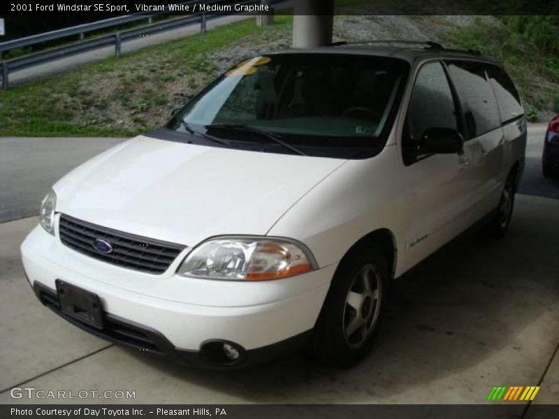 Vibrant White / Medium Graphite 2001 Ford Windstar SE Sport