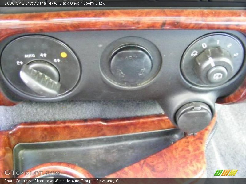 Black Onyx / Ebony Black 2006 GMC Envoy Denali 4x4