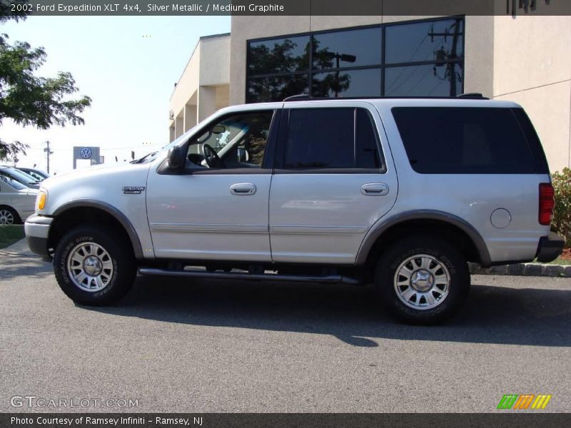 Silver Metallic / Medium Graphite 2002 Ford Expedition XLT 4x4