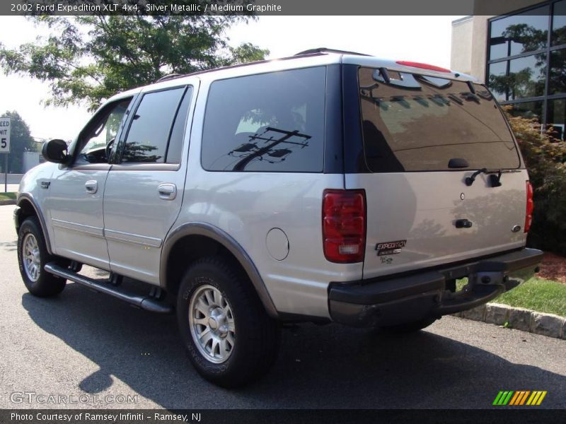 Silver Metallic / Medium Graphite 2002 Ford Expedition XLT 4x4