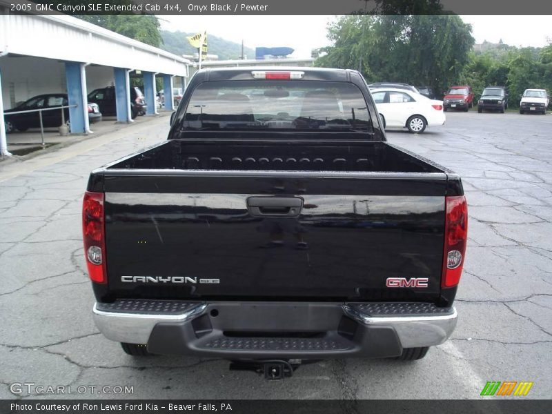 Onyx Black / Pewter 2005 GMC Canyon SLE Extended Cab 4x4