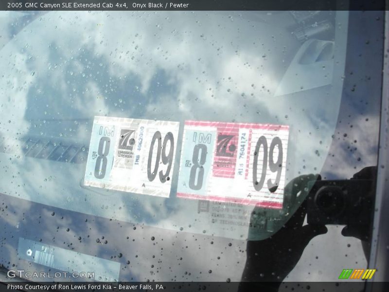 Onyx Black / Pewter 2005 GMC Canyon SLE Extended Cab 4x4