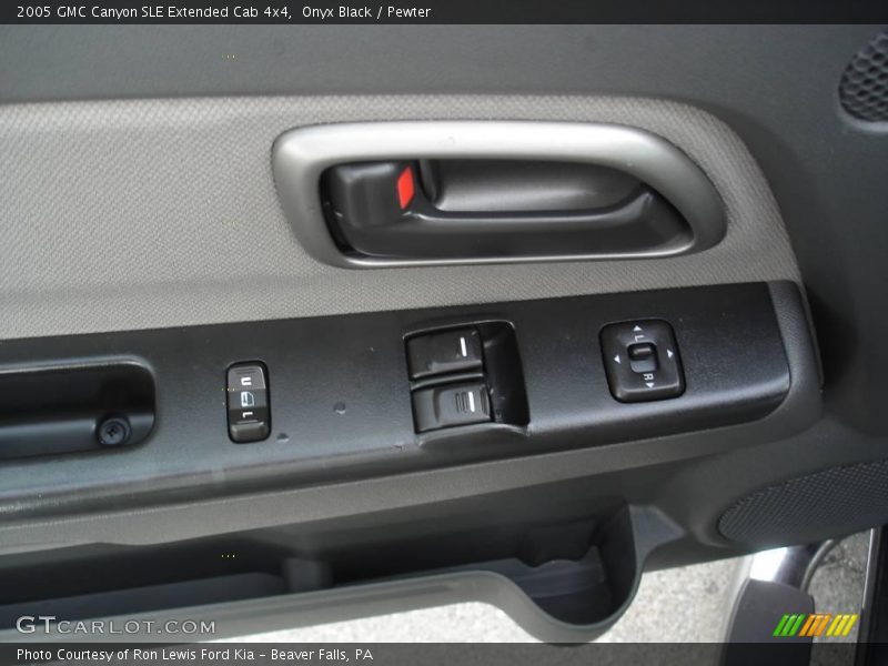 Onyx Black / Pewter 2005 GMC Canyon SLE Extended Cab 4x4
