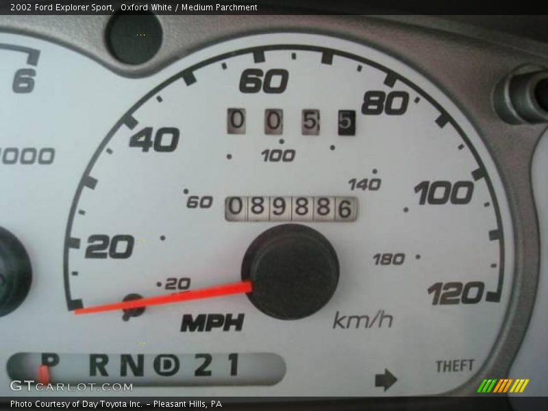 Oxford White / Medium Parchment 2002 Ford Explorer Sport