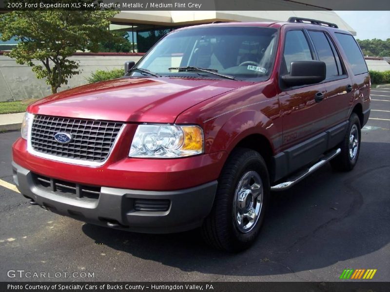 Redfire Metallic / Medium Flint Grey 2005 Ford Expedition XLS 4x4