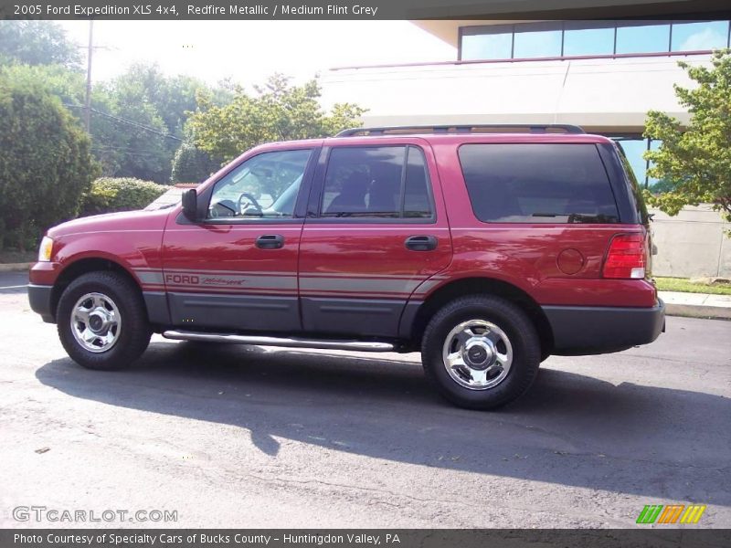 Redfire Metallic / Medium Flint Grey 2005 Ford Expedition XLS 4x4