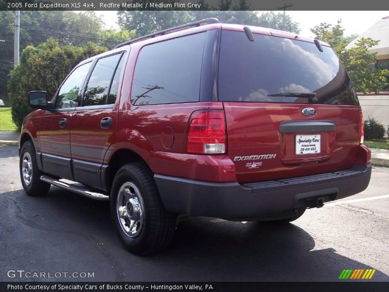 Redfire Metallic / Medium Flint Grey 2005 Ford Expedition XLS 4x4
