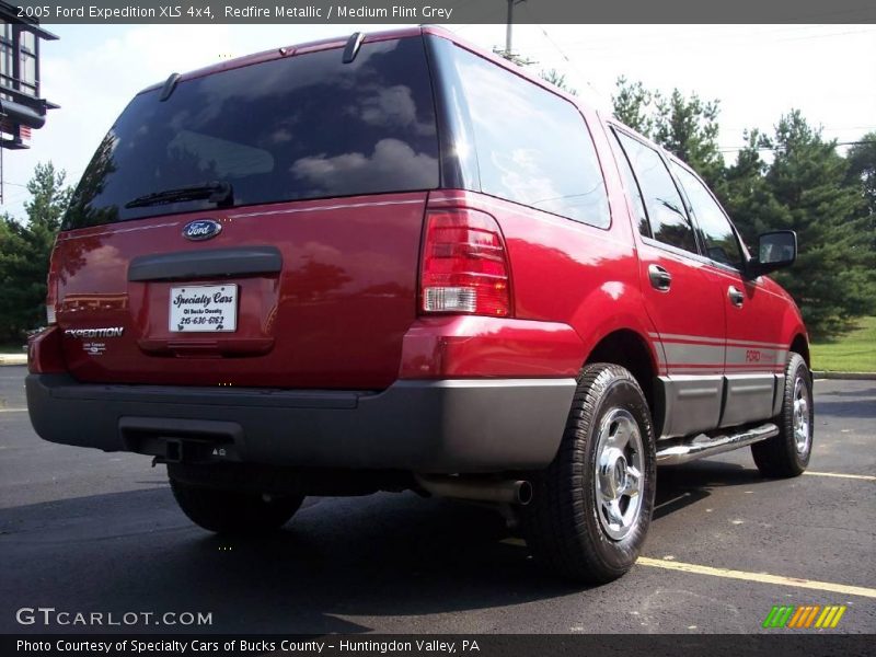 Redfire Metallic / Medium Flint Grey 2005 Ford Expedition XLS 4x4