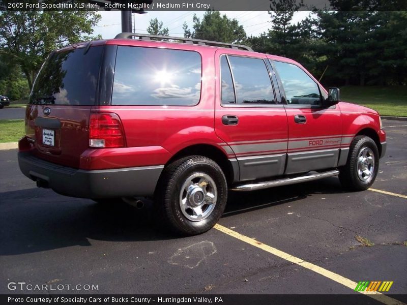 Redfire Metallic / Medium Flint Grey 2005 Ford Expedition XLS 4x4
