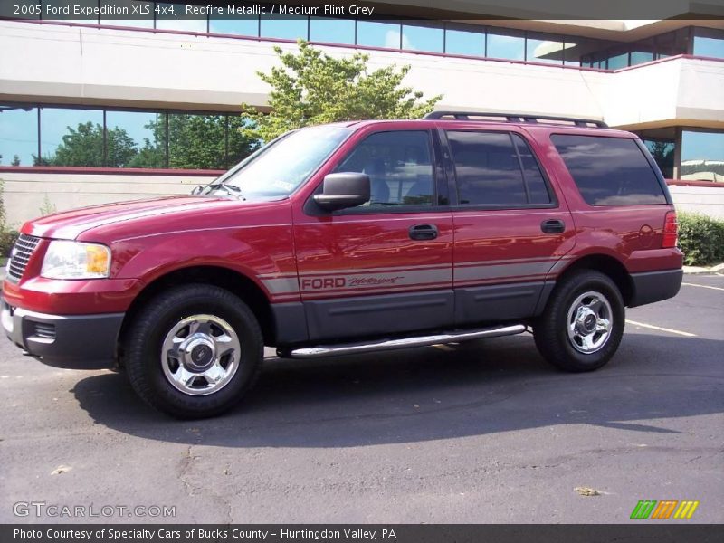 Redfire Metallic / Medium Flint Grey 2005 Ford Expedition XLS 4x4
