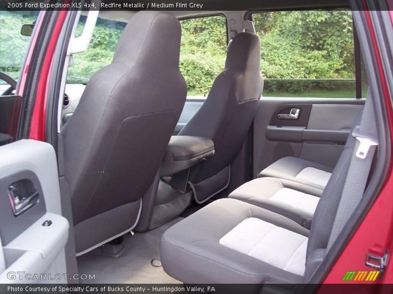 Redfire Metallic / Medium Flint Grey 2005 Ford Expedition XLS 4x4