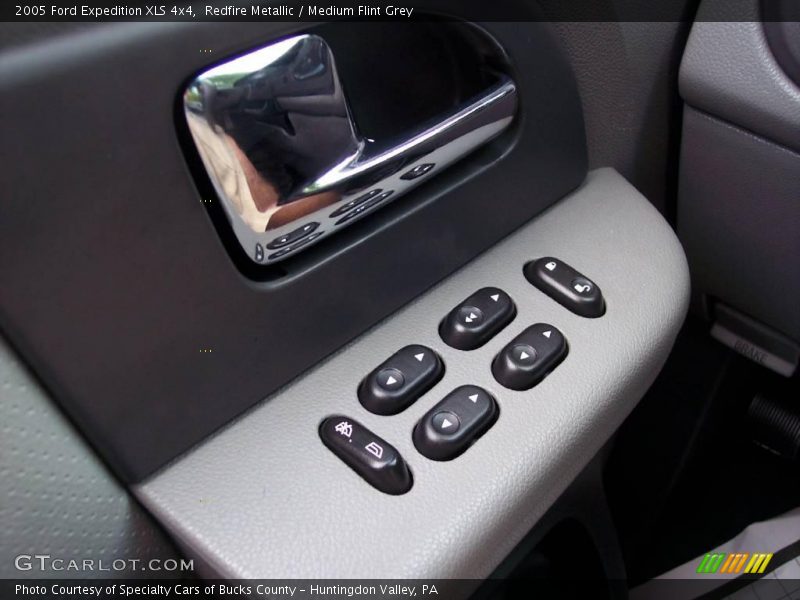 Redfire Metallic / Medium Flint Grey 2005 Ford Expedition XLS 4x4