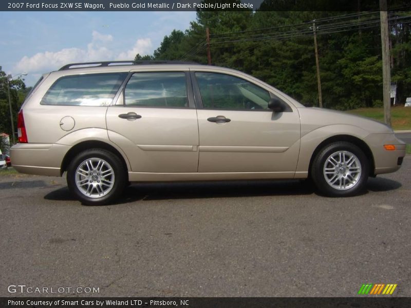 Pueblo Gold Metallic / Dark Pebble/Light Pebble 2007 Ford Focus ZXW SE Wagon