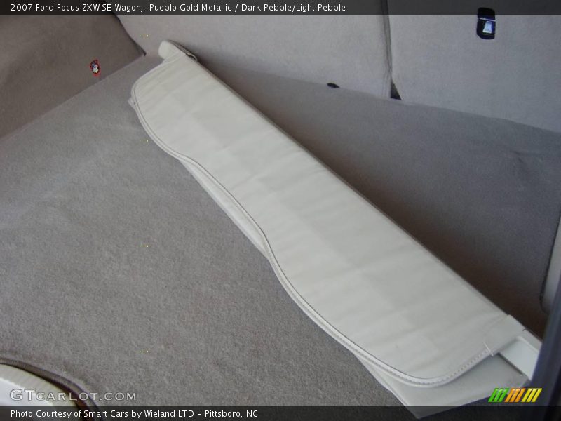 Pueblo Gold Metallic / Dark Pebble/Light Pebble 2007 Ford Focus ZXW SE Wagon