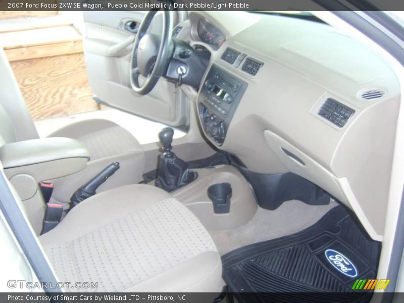 Pueblo Gold Metallic / Dark Pebble/Light Pebble 2007 Ford Focus ZXW SE Wagon