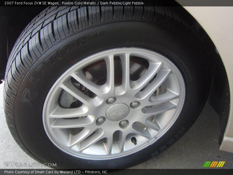 Pueblo Gold Metallic / Dark Pebble/Light Pebble 2007 Ford Focus ZXW SE Wagon