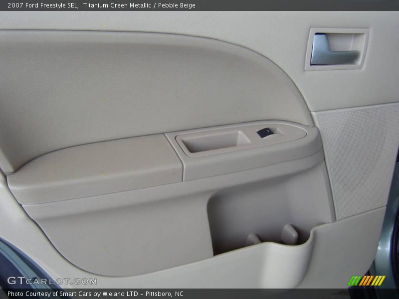 Titanium Green Metallic / Pebble Beige 2007 Ford Freestyle SEL