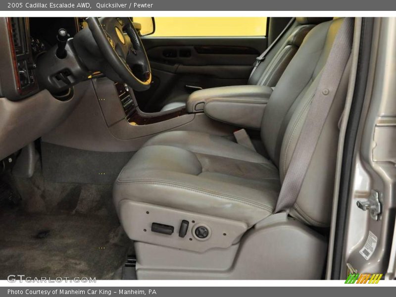 Quicksilver / Pewter 2005 Cadillac Escalade AWD