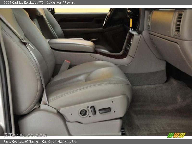 Quicksilver / Pewter 2005 Cadillac Escalade AWD