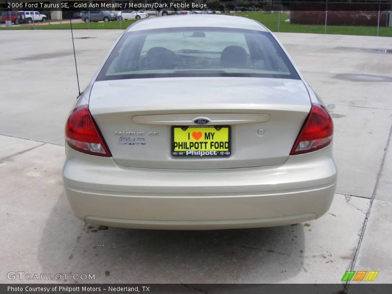 Gold Ash Metallic / Medium/Dark Pebble Beige 2006 Ford Taurus SE