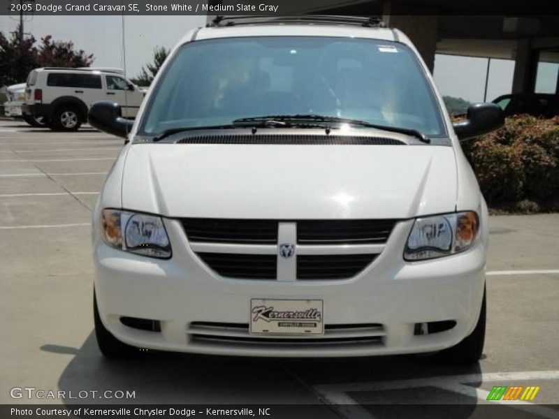 Stone White / Medium Slate Gray 2005 Dodge Grand Caravan SE